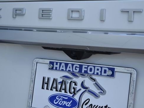 Certified 2024 Ford Expedition Platinum AWD/4WD image 11
