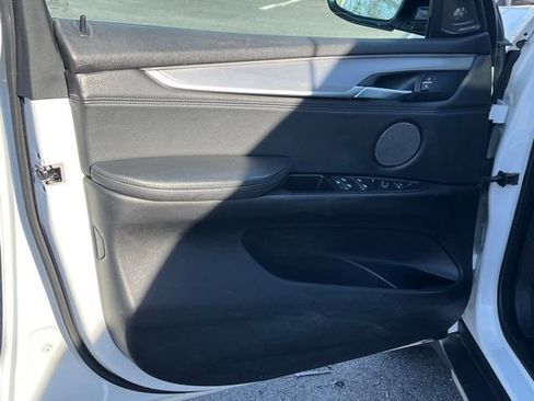 Used 2016 BMW X5 xDrive35i image 9