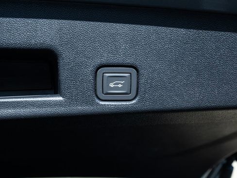 New 2026 Chevrolet Traverse LT image 41