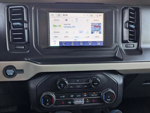 Used 2022 Ford Bronco Wildtrak AWD/4WD image 13