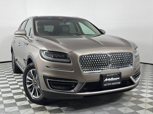 Used 2020 Lincoln Nautilus Reserve image 2