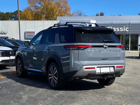 New 2025 Nissan Pathfinder Platinum w/ Cargo Package image 5