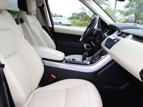 Used 2019 Land Rover Range Rover Sport Supercharged AWD/4WD image 14