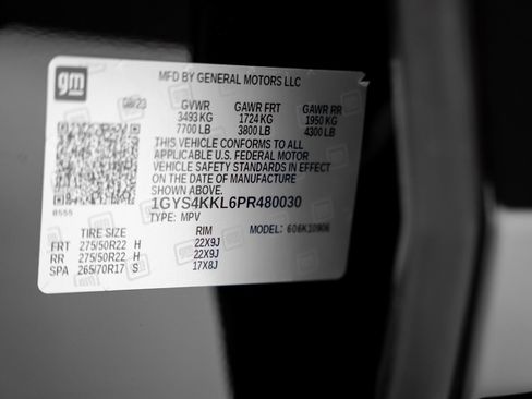 Used 2023 Cadillac Escalade ESV Premium Luxury w/ LPO, Floor Liner Package AWD/4WD image 59