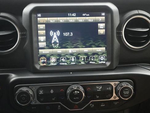 Used 2021 Jeep Wrangler Unlimited Rubicon 4xe w/ Cold Weather Group image 16