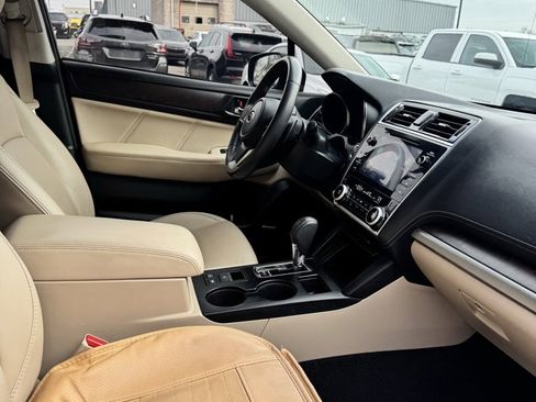 Used 2019 Subaru Outback 2.5i Limited w/ Popular Package #2 image 7