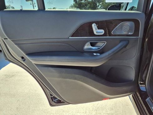 Certified 2025 Mercedes-Benz GLS 450 4MATIC image 16