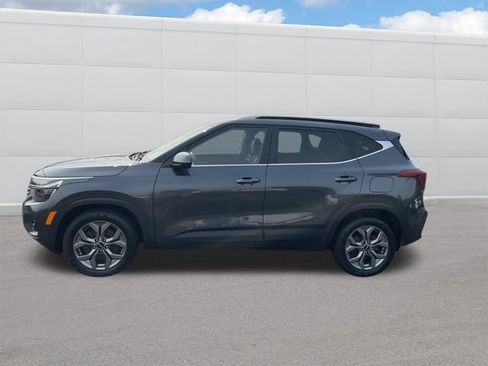 Used 2024 Kia Seltos S AWD/4WD image 2
