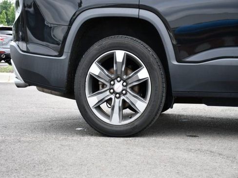 Used 2018 GMC Acadia SLT FWD image 10