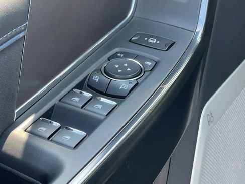 New 2026 Ford F250 Platinum AWD/4WD image 10