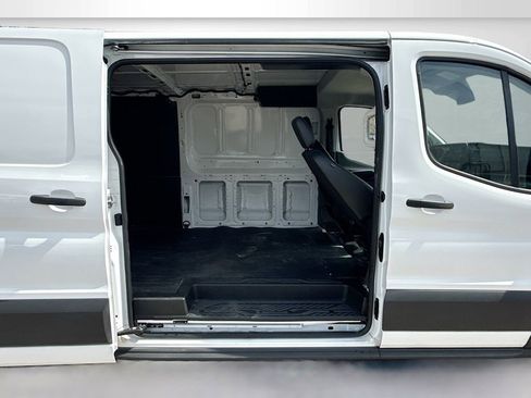 Used 2023 Ford Transit 250 Low Roof RWD image 23
