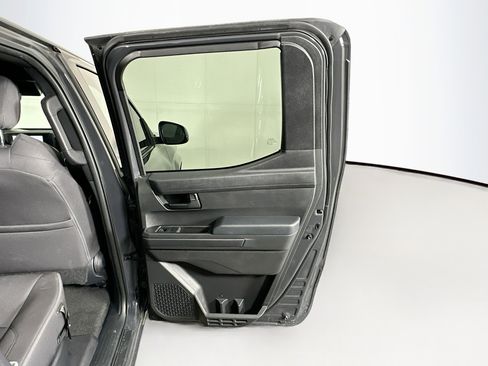 Used 2025 Toyota Tacoma SR5 image 27