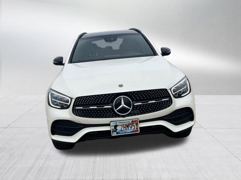 Used 2022 Mercedes-Benz GLC 300 4MATIC image 2