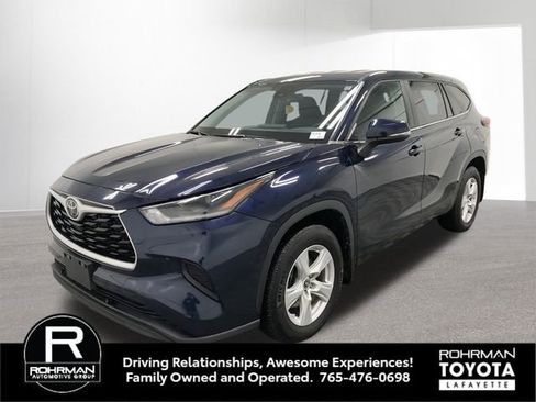 Used 2023 Toyota Highlander L image 1