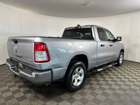 Used 2023 RAM 1500 Big Horn AWD/4WD image 3
