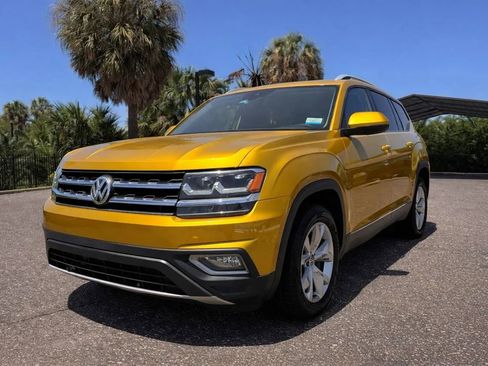 Used 2018 Volkswagen Atlas SEL FWD image 1