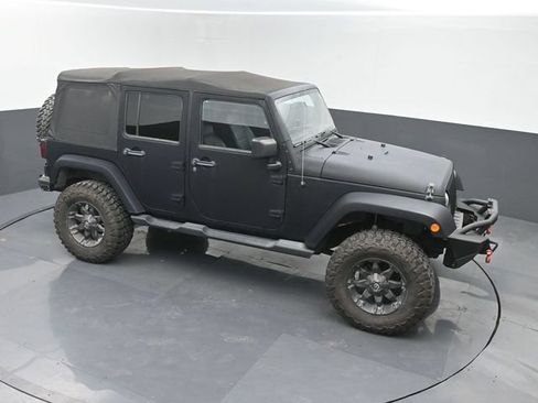 Used 2012 Jeep Wrangler Unlimited Sahara AWD/4WD image 40