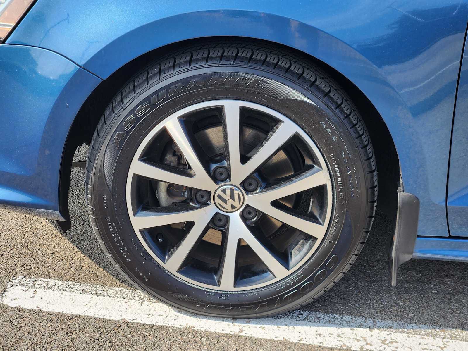 Used 2017 Volkswagen Jetta SE FWD image 9