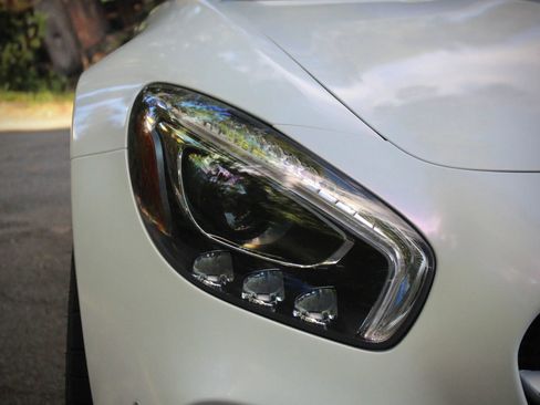 Used 2017 Mercedes-Benz AMG GT Coupe image 19