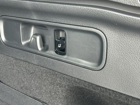 New 2026 Mercedes-Benz GLC 300 image 11