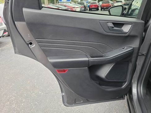 Used 2025 Ford Escape Active image 23