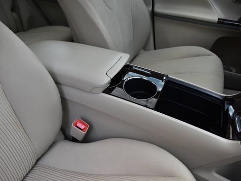 Used 2009 Toyota Venza AWD image 27