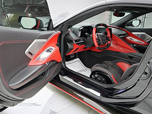 Used 2020 Chevrolet Corvette Stingray Premium Cpe w/ 3LT Preferred Equipment Group RWD image 29