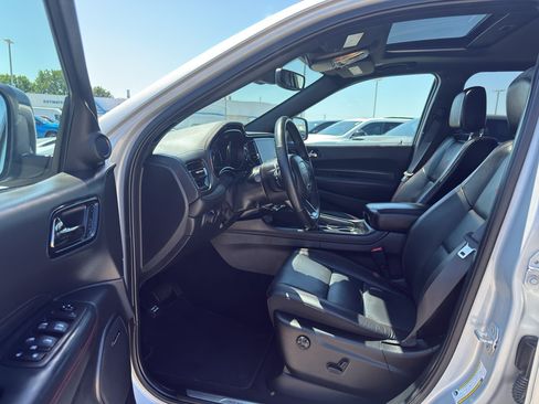 Used 2025 Dodge Durango GT AWD/4WD image 12