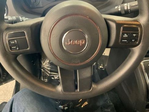 Used 2013 Jeep Compass Sport AWD/4WD image 19