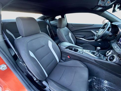 Used 2023 Chevrolet Camaro LT w/ Technology Package image 13