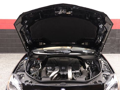 Used 2013 Mercedes-Benz SL 550 w/ Premium Pkg image 15