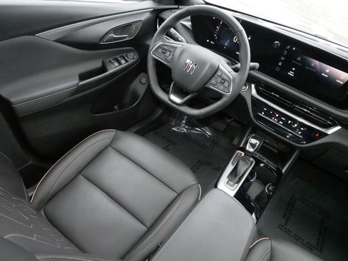 Used 2024 Buick Envista Avenir image 9