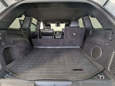 Used 2018 Jeep Grand Cherokee Altitude RWD image 24