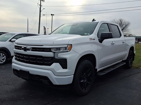 Used 2022 Chevrolet Silverado 1500 RST image 3