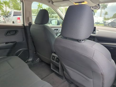 Used 2023 Nissan Rogue S FWD image 22