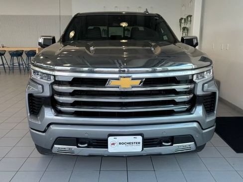 Certified 2025 Chevrolet Silverado 1500 High Country AWD/4WD image 37