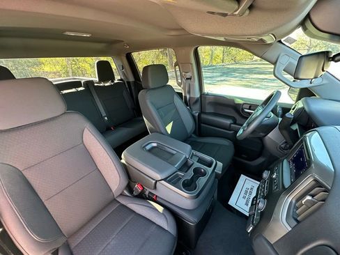 New 2026 Chevrolet Silverado 1500 Custom Trail Boss w/ Dark Appearance Package image 29