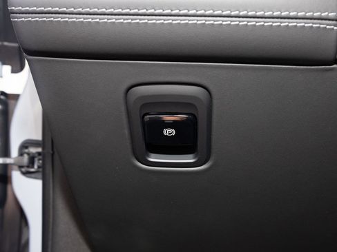 New 2025 Maserati Grecale GT image 21