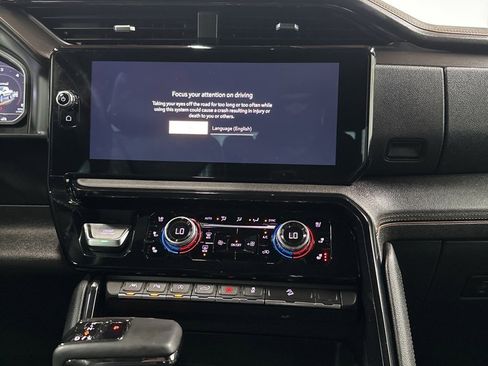 Used 2023 GMC Sierra 1500 AT4 w/ AT4 Premium Package image 25