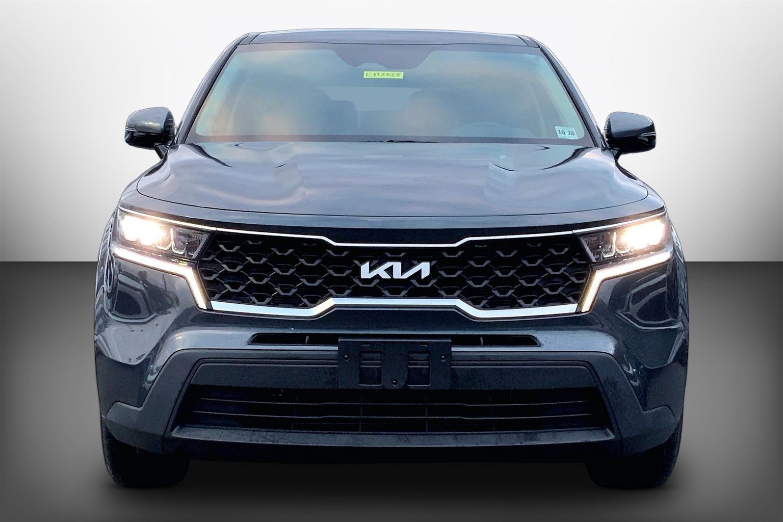 Used 2023 Kia Sorento LX FWD image 5