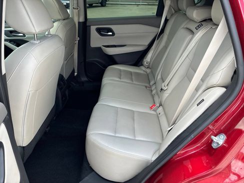 Used 2023 Nissan Rogue SL FWD image 10
