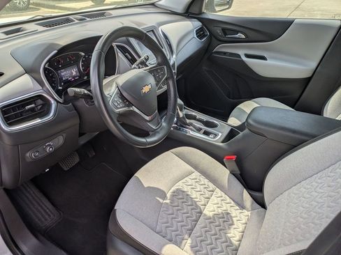 Used 2024 Chevrolet Equinox LT image 11