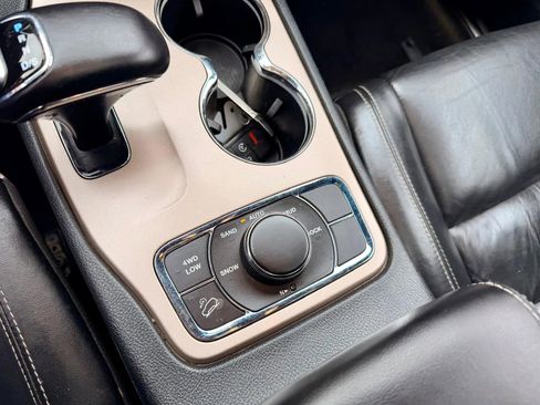 Used 2015 Jeep Grand Cherokee Limited AWD/4WD image 13