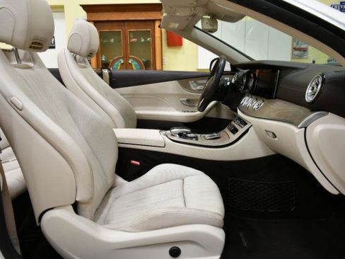 Used 2019 Mercedes-Benz E 450 4MATIC Cabriolet image 56