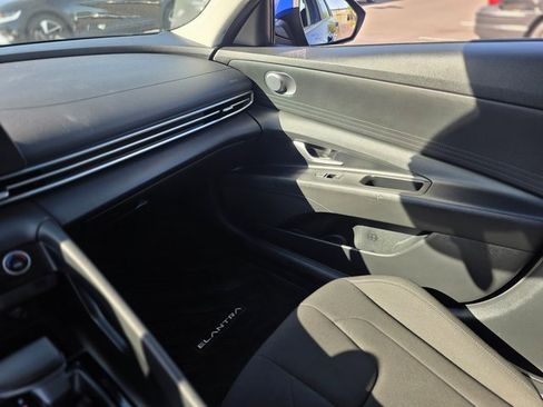 Certified 2023 Hyundai Elantra SEL image 33