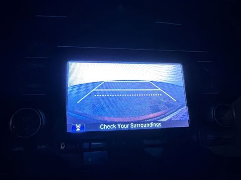 Used 2020 Honda CR-V LX image 23