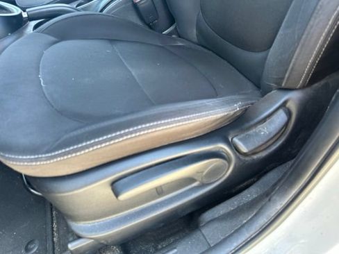 Used 2018 Kia Soul w/ Convenience Package FWD image 4