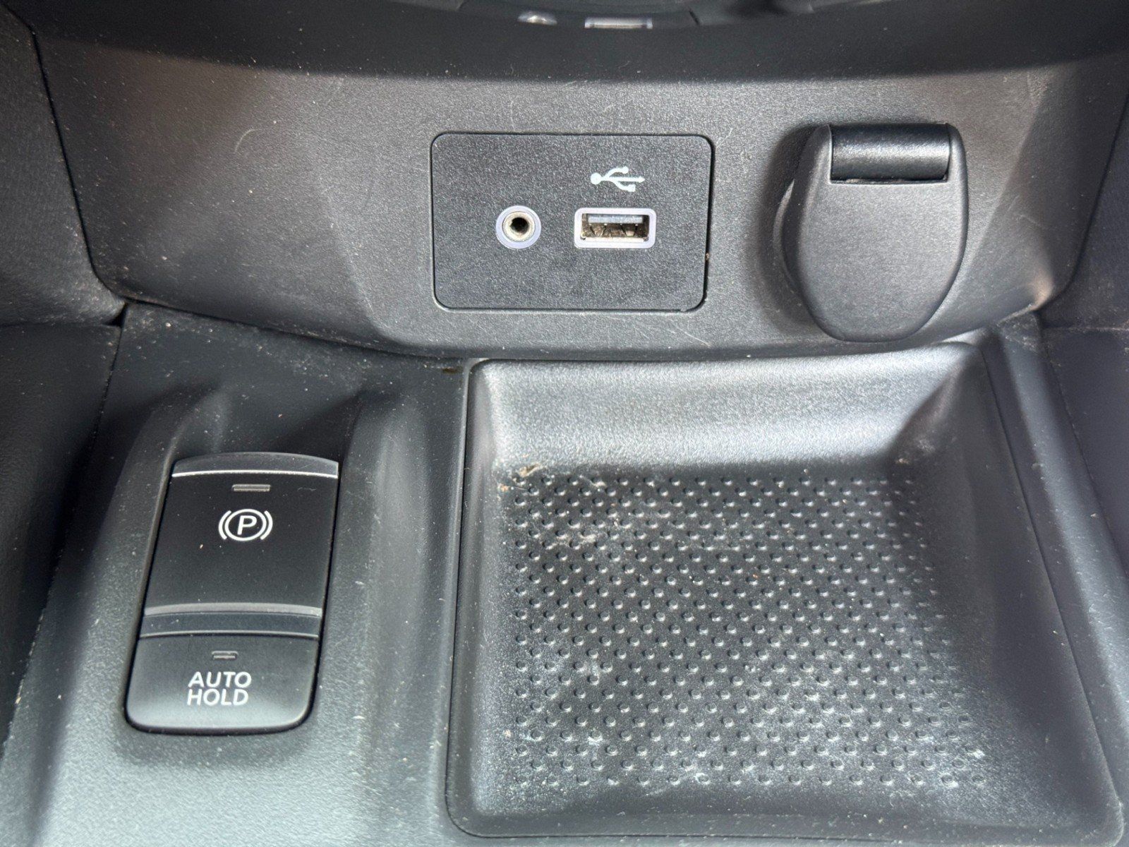 Used 2020 Nissan Rogue SL FWD image 28