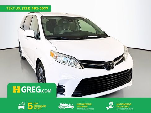 Used 2020 Toyota Sienna LE w/ LE Preferred Package AWD/4WD image 1