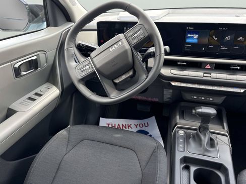 Used 2027 Kia Seltos S FWD image 9